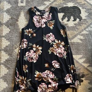 Floral Sleeveless Dress in Black